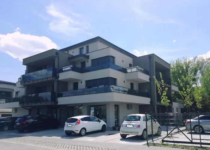 Lakeside Family & * Keszthely