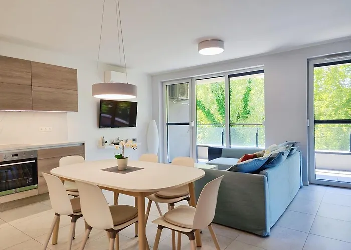 Apartmán Lakeside Family & *